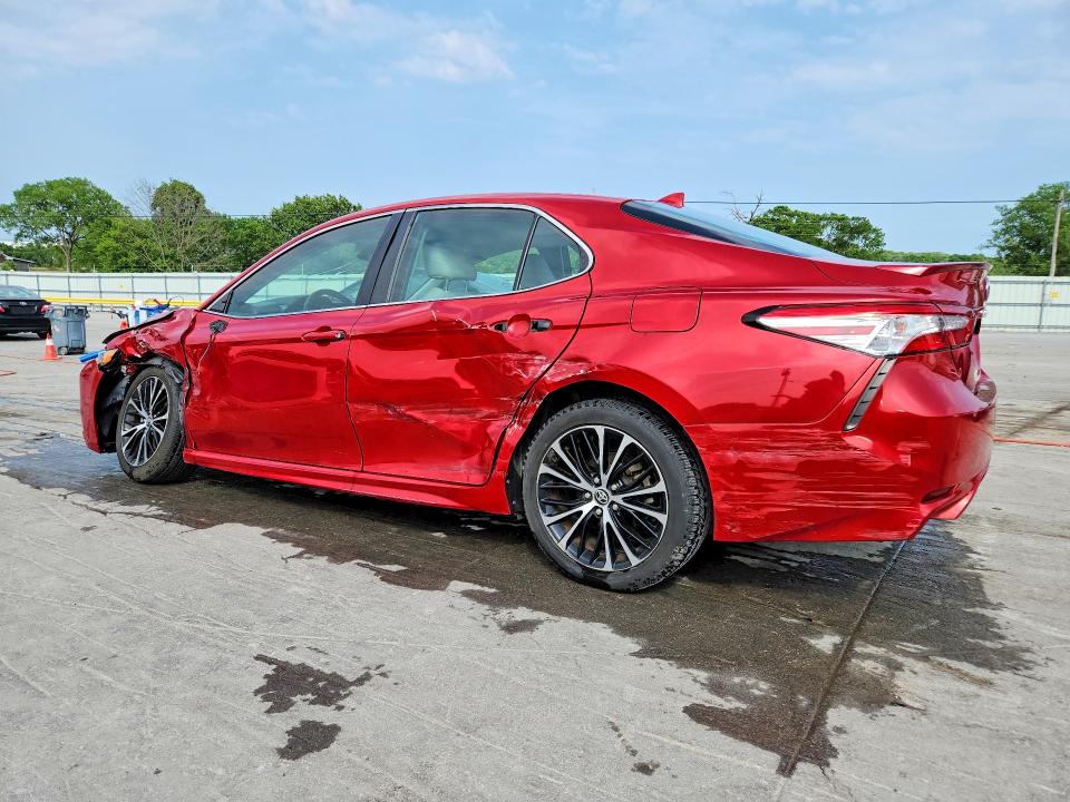 51514246 :رقم المزاد ، 4T1G11AK3LU358607 vin ، 2020 Toyota Camry مزاد بيع