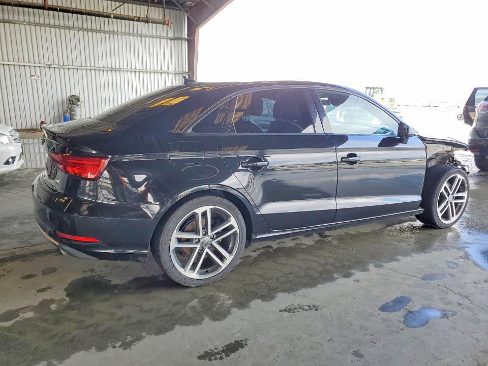 Продажа на аукционе авто 2018 Audi A3, vin: WAUB8GFF1J1014519, номер лота: 50518336