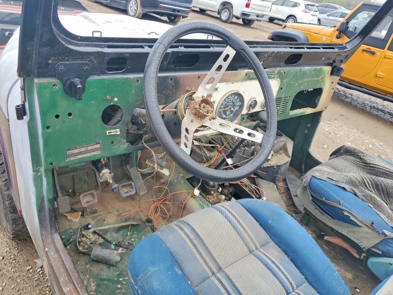 49643746 :رقم المزاد ، J6F83EH095440 vin ، 1976 Jeep Uk مزاد بيع