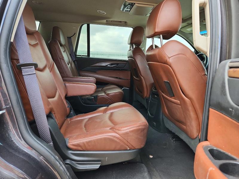 48021006 :رقم المزاد ، 1GYS3CKJ0GR283426 vin ، 2016 Cadillac Escalade مزاد بيع