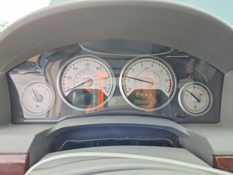 50670986 :رقم المزاد ، 2A4RR5DX6AR253939 vin ، 2010 Chrysler Town & Country مزاد بيع