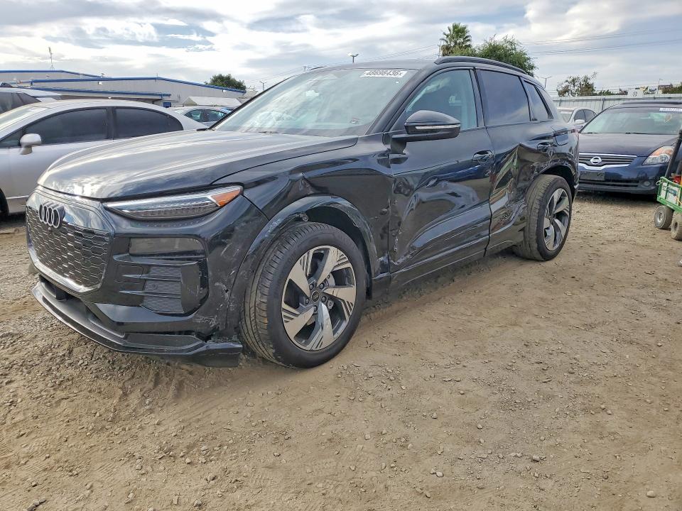 Продажа на аукционе авто 2025 Audi Q6 E-tron, vin: WA124BGF6SA058981, номер лота: 48698436