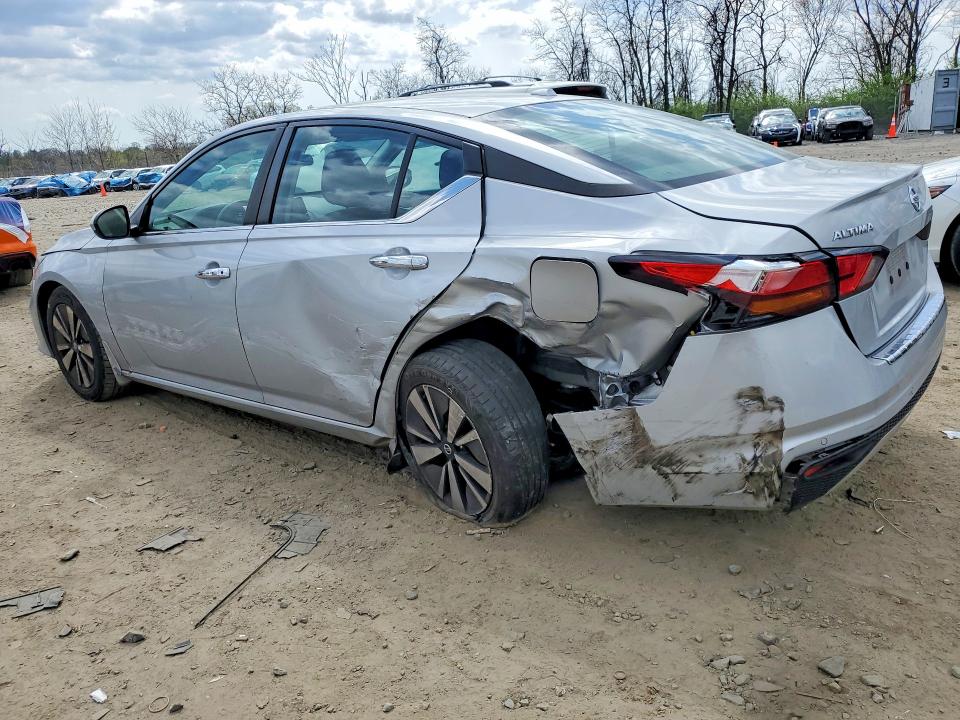 51771726 :رقم المزاد ، 1N4BL4DV8MN415806 vin ، 2021 Nissan Altima مزاد بيع