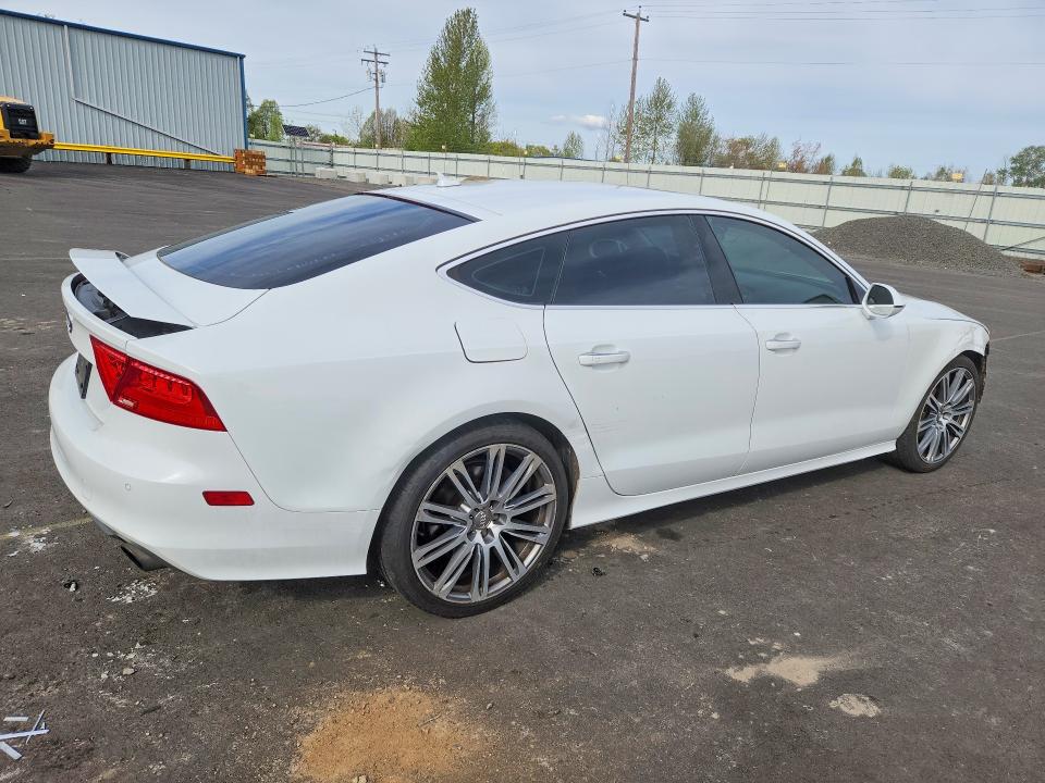 50649256 :رقم المزاد ، WAU2GAFC0DN082233 vin ، 2013 Audi A7 مزاد بيع