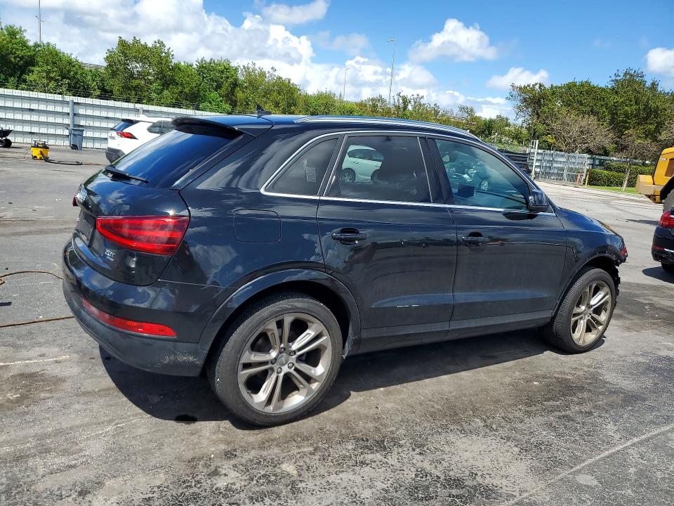 49007146 :رقم المزاد ، WA1EFCFS0FR003977 vin ، 2015 Audi Q3 مزاد بيع