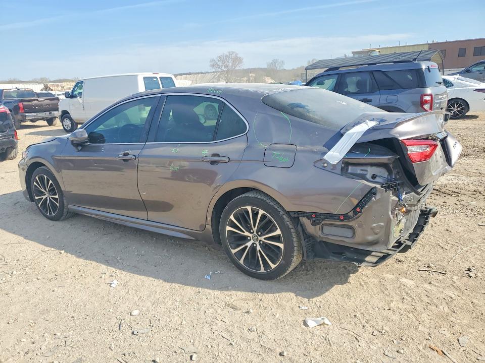 Продажа на аукционе авто 2018 Toyota Camry, vin: 4T1B11HK4JU019724, номер лота: 48680376
