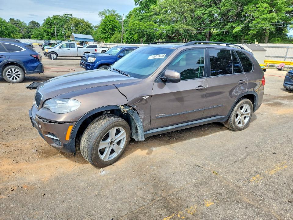48979076 :رقم المزاد ، 5UXZV4C50D0E05175 vin ، 2013 Bmw X5 مزاد بيع