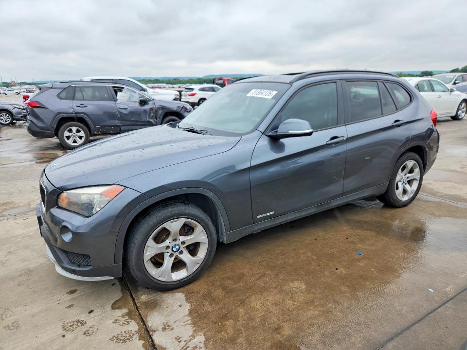 51864126 :رقم المزاد ، WBAVM1C59FV318571 vin ، 2015 Bmw X1 مزاد بيع