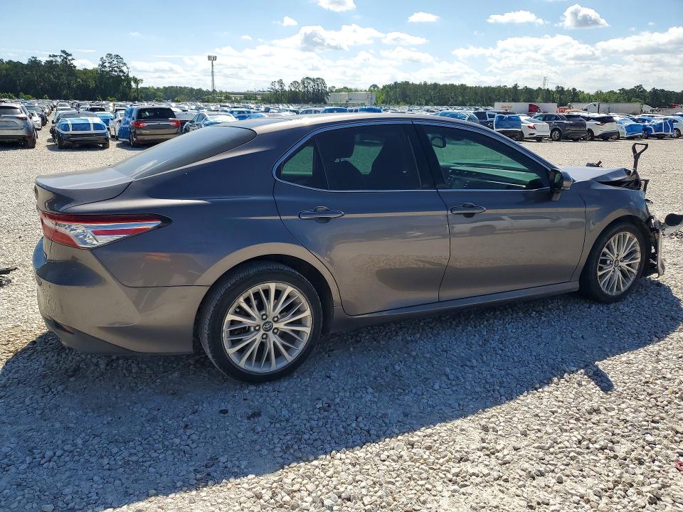 Продаж на аукціоні авто 2018 Toyota Camry, vin: 4T1B11HK4JU125803, номер лоту: 48414496