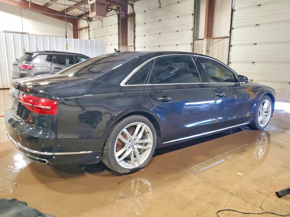 48144096 :رقم المزاد ، WAU32AFD5FN028926 vin ، 2015 Audi A8 مزاد بيع
