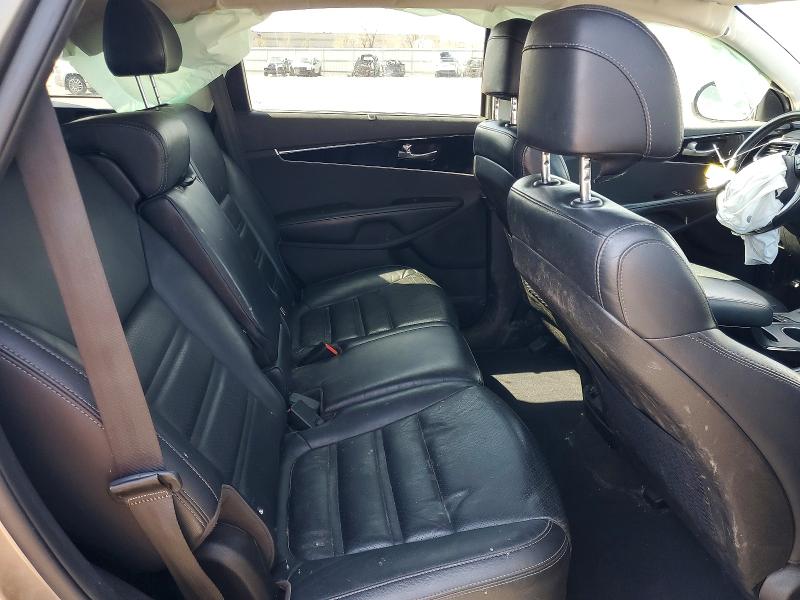 2017 Kia Sorento მანქანა იყიდება აუქციონზე, vin: 5XYPHDA51HG310012, აუქციონის ნომერი: 50652836
