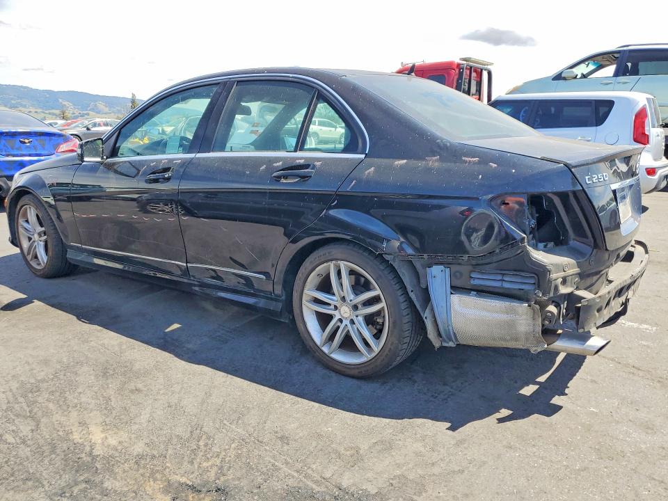 Продаж на аукціоні авто 2013 Mercedes-benz C, vin: WDDGF4HB7DA871610, номер лоту: 49582916