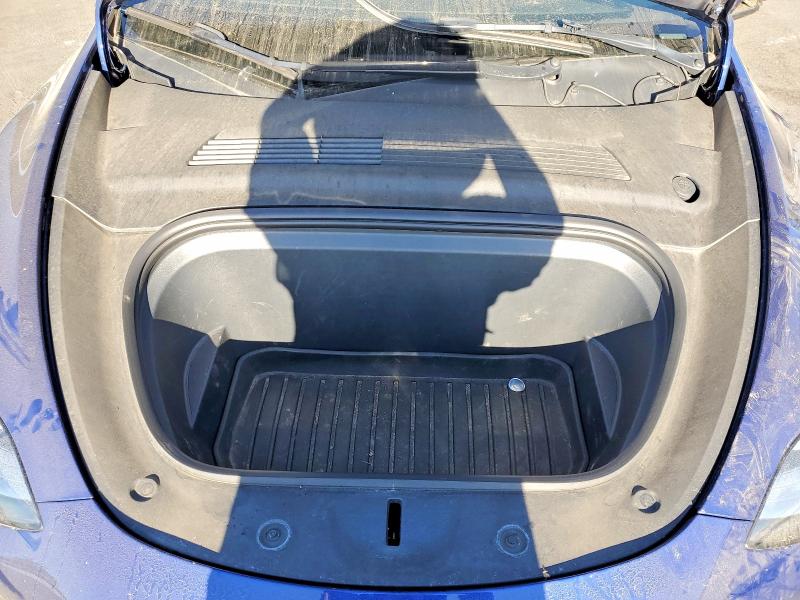 48941756 :رقم المزاد ، 5YJYGDEEXMF153678 vin ، 2021 Tesla Model Y مزاد بيع