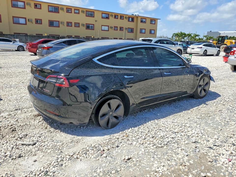 49762906 :رقم المزاد ، 5YJ3E1EB2KF432284 vin ، 2019 Tesla Model 3 مزاد بيع