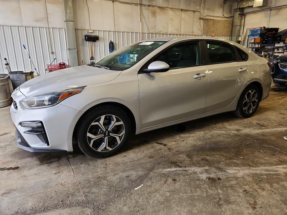 2021 Kia Forte მანქანა იყიდება აუქციონზე, vin: 3KPF24AD8ME341463, აუქციონის ნომერი: 49630126