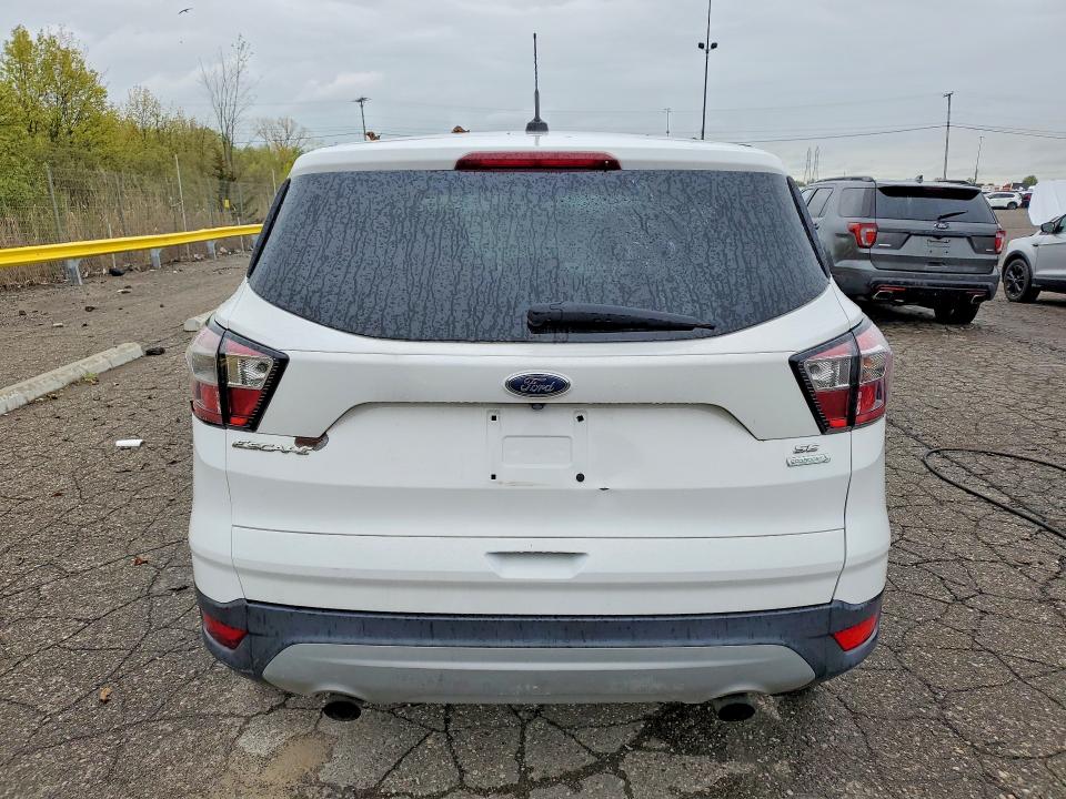 Auction sale of the 2017 Ford Escape, vin: 1FMCU0GD9HUC63386, lot number: 51598676