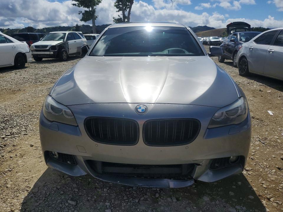 50679936 :رقم المزاد ، WBAFR9C52DDX80171 vin ، 2013 Bmw 550 مزاد بيع