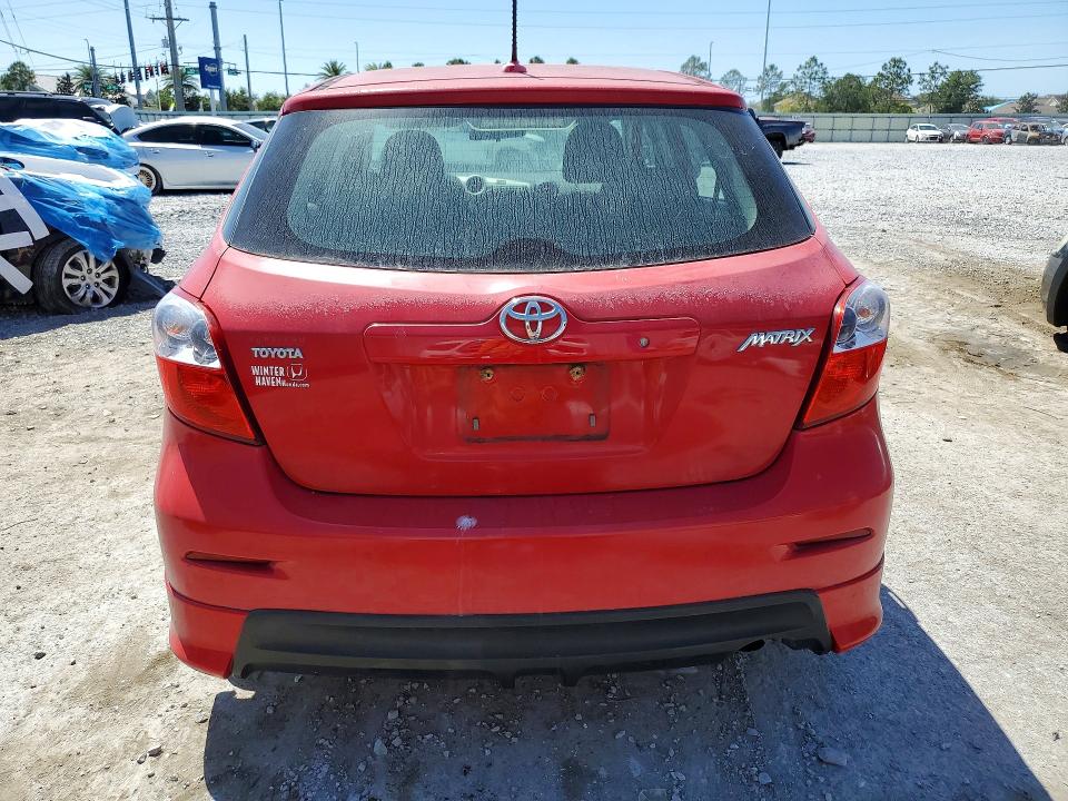 49553696 :رقم المزاد ، 2T1KU4EE9AC471810 vin ، 2010 Toyota Matrix مزاد بيع
