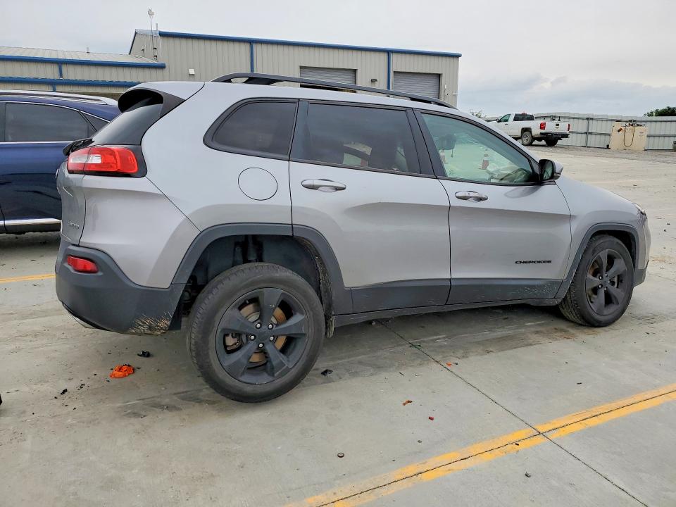 51699496 :رقم المزاد ، 1C4PJMDSXHW590439 vin ، 2017 Jeep Cherokee مزاد بيع