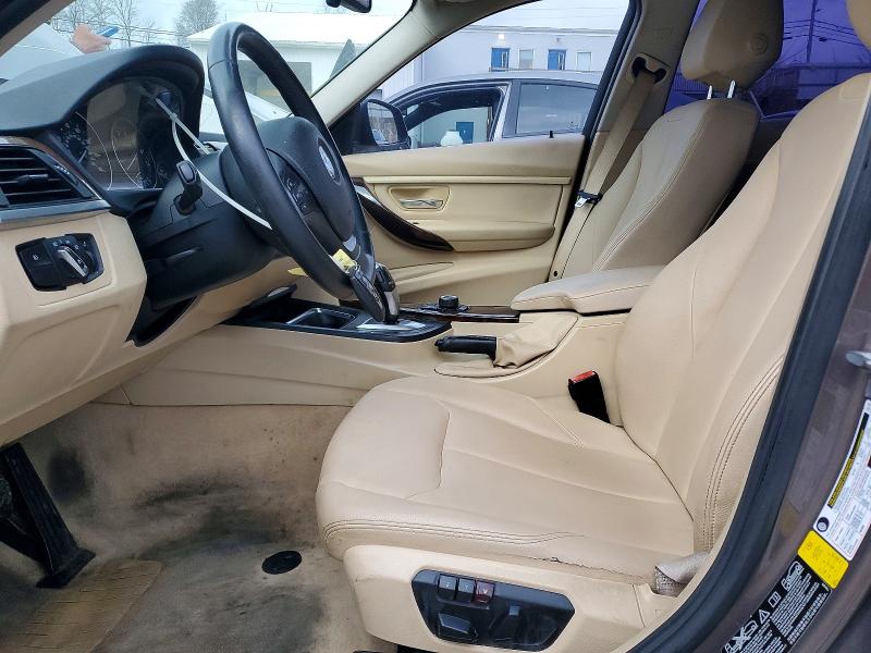 48861066 :رقم المزاد ، WBA3C3G52ENR25894 vin ، 2014 Bmw 320 مزاد بيع