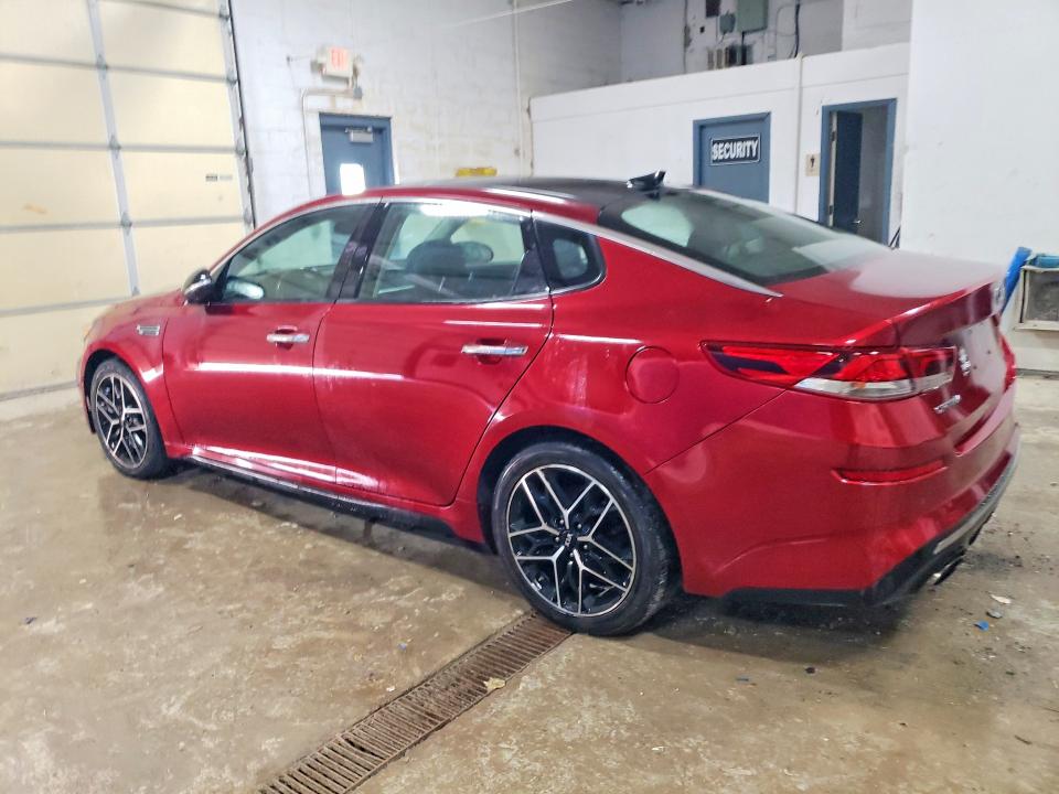 50723126 :رقم المزاد ، 5XXGT4L37LG437841 vin ، 2020 Kia Optima مزاد بيع