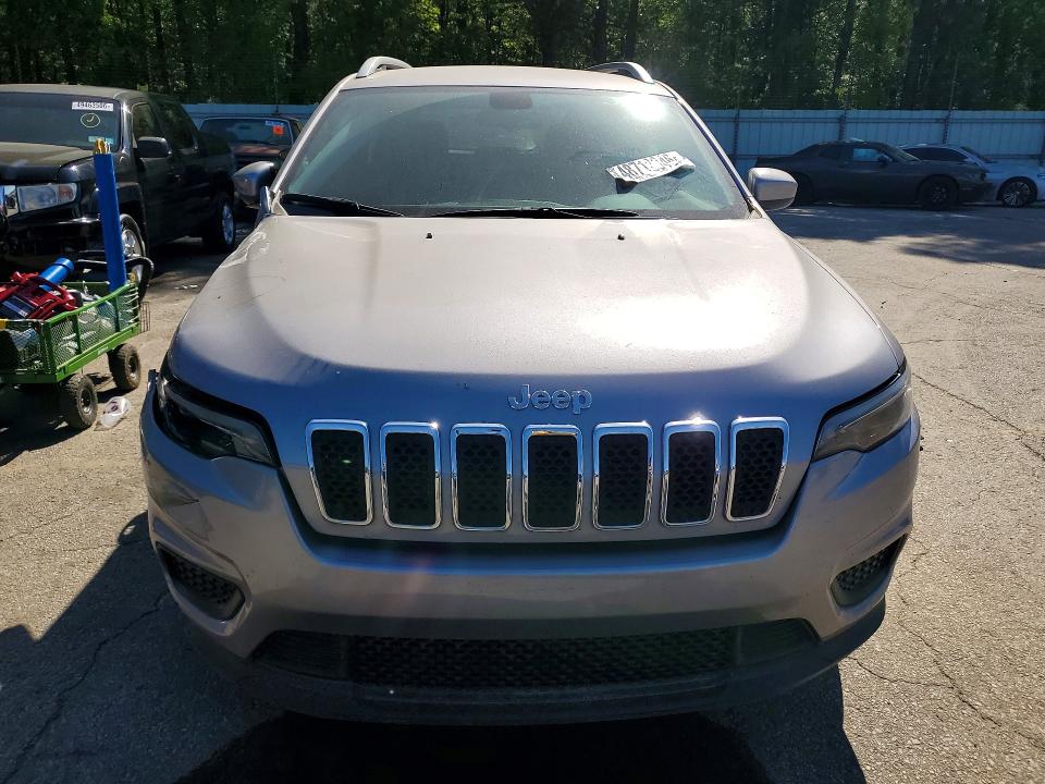 48712346 :رقم المزاد ، 1C4PJLCB7LD553560 vin ، 2020 Jeep Cheeroke مزاد بيع