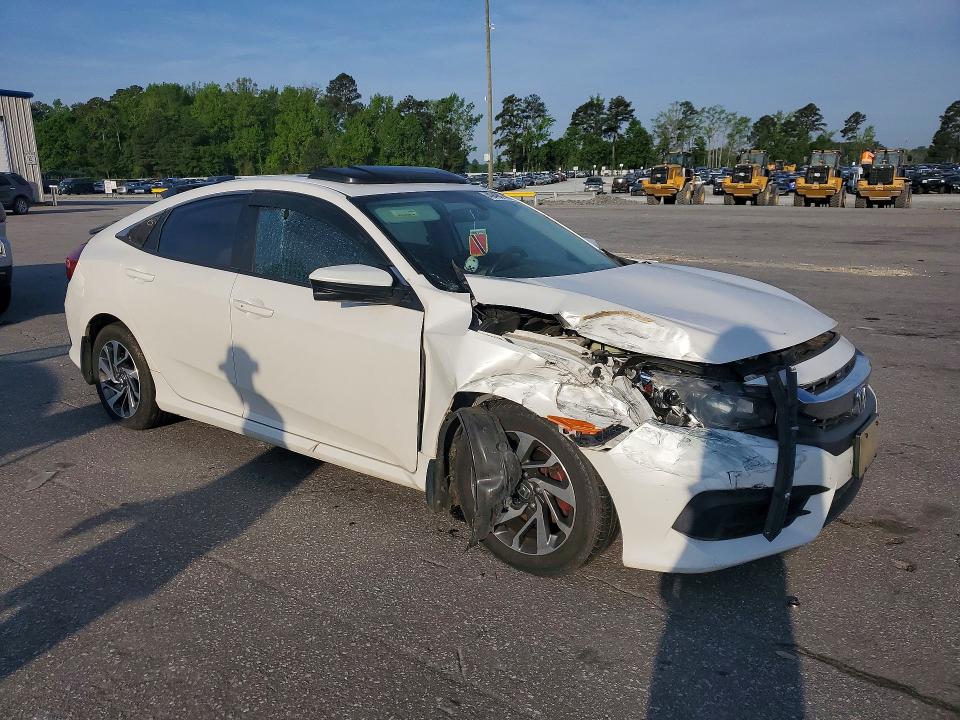 49480746 :رقم المزاد ، 19XFC2F73GE056842 vin ، 2016 Honda Civic مزاد بيع