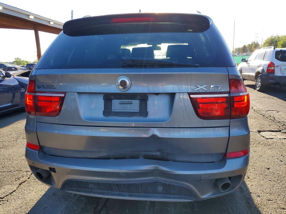 51010806 :رقم المزاد ، 5UXZV4C59BL411159 vin ، 2011 Bmw X5 مزاد بيع
