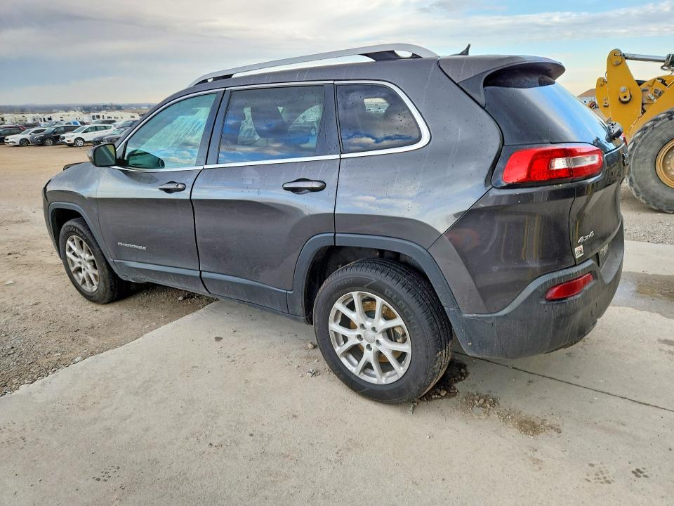 49450466 :رقم المزاد ، 1C4PJMCB1FW641115 vin ، 2015 Jeep Cherokee مزاد بيع