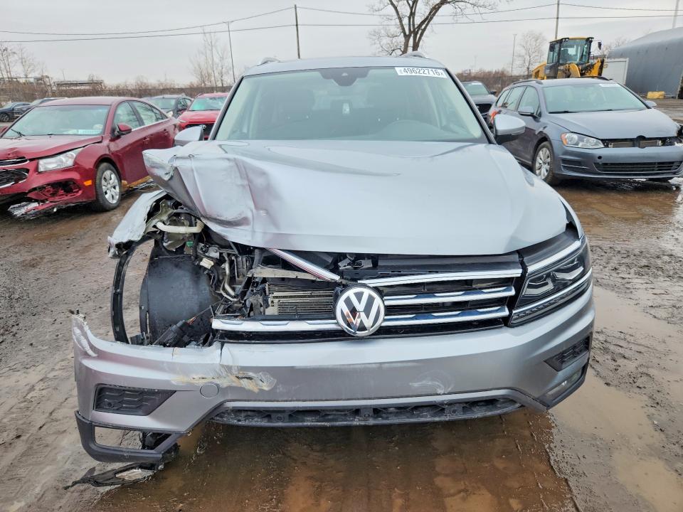 49622716 :رقم المزاد ، 3VV4B7AX5KM137551 vin ، 2019 Volkswagen Tiguan مزاد بيع