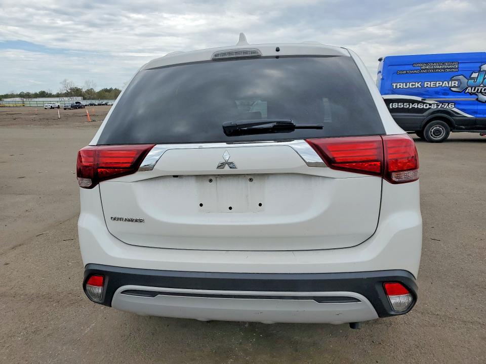 Продаж на аукціоні авто 2020 Mitsubishi Outlander, vin: JA4AD2A3XLZ045048, номер лоту: 47401846