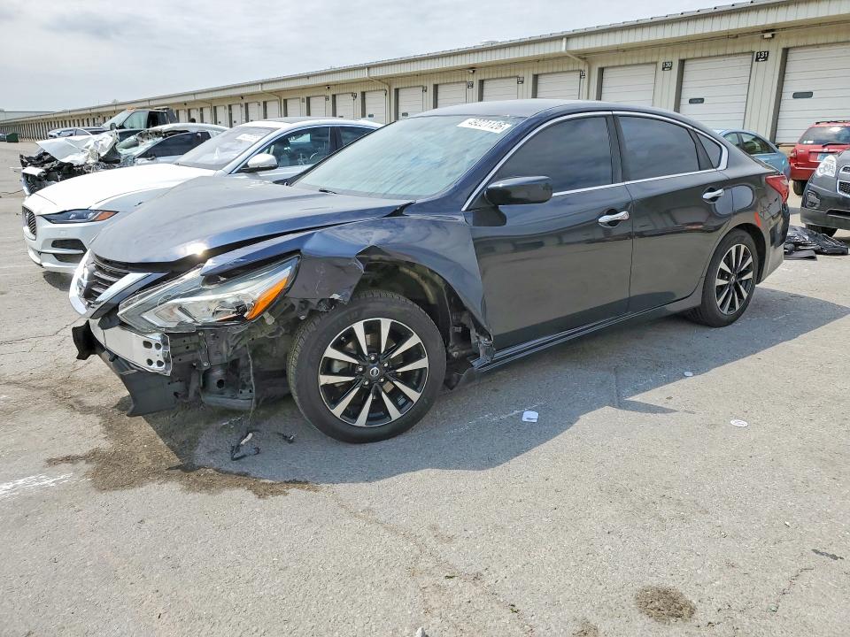 49221126 :رقم المزاد ، 1N4AL3AP5JC253605 vin ، 2018 Nissan Altima مزاد بيع