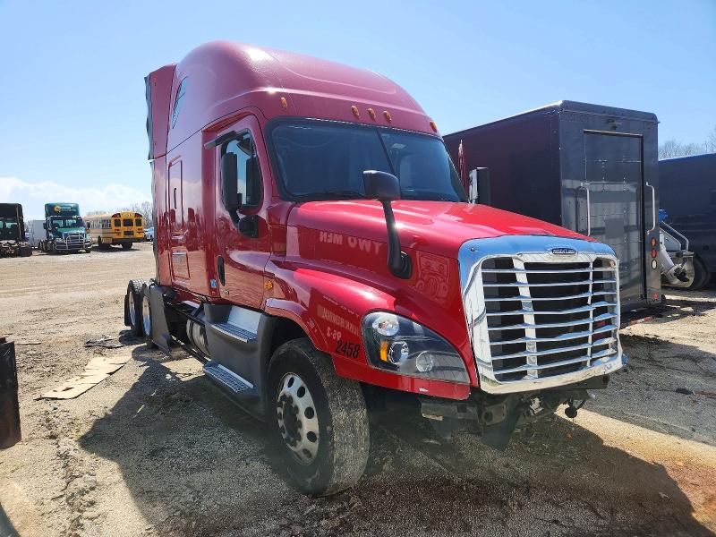 49835146 :رقم المزاد ، 3AKJGLD54GSFP7307 vin ، 2016 Freightliner Cascadia 125 مزاد بيع