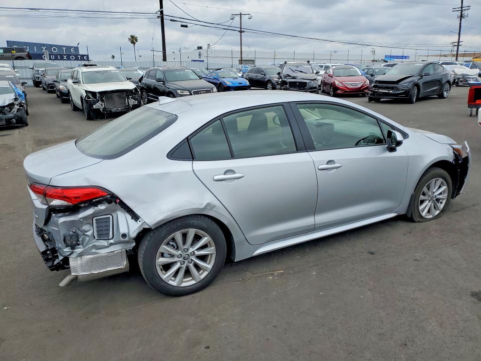 50763526 :رقم المزاد ، JTDBCMFE1T3120063 vin ، 2026 Toyota Corolla Hybrid مزاد بيع