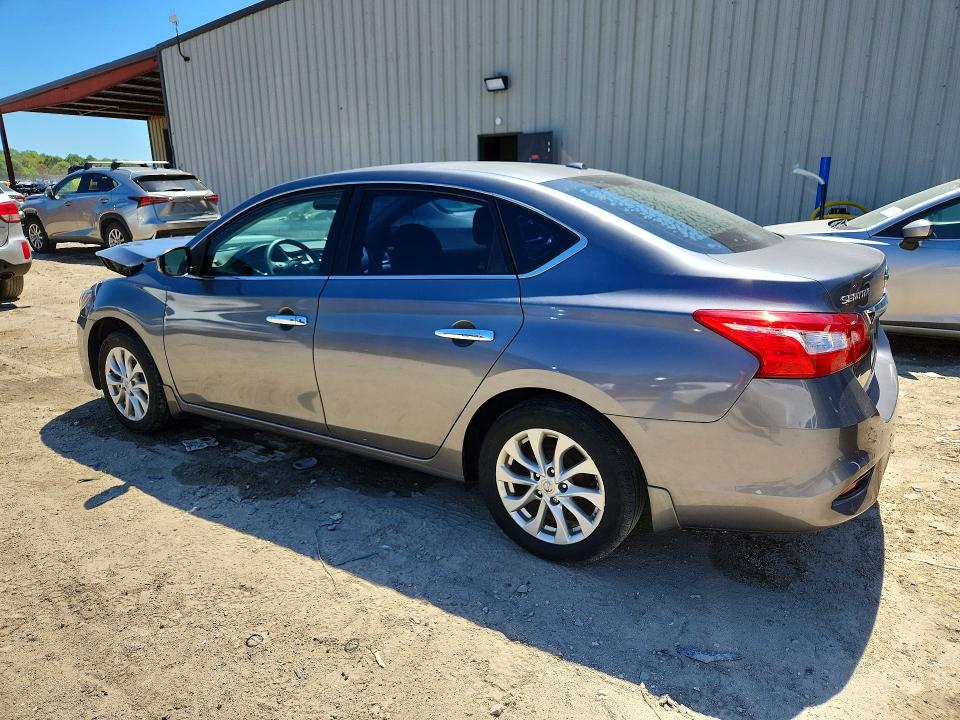 Продажа на аукционе авто 2018 Nissan Sentra, vin: 3N1AB7AP6JY213662, номер лота: 51087956