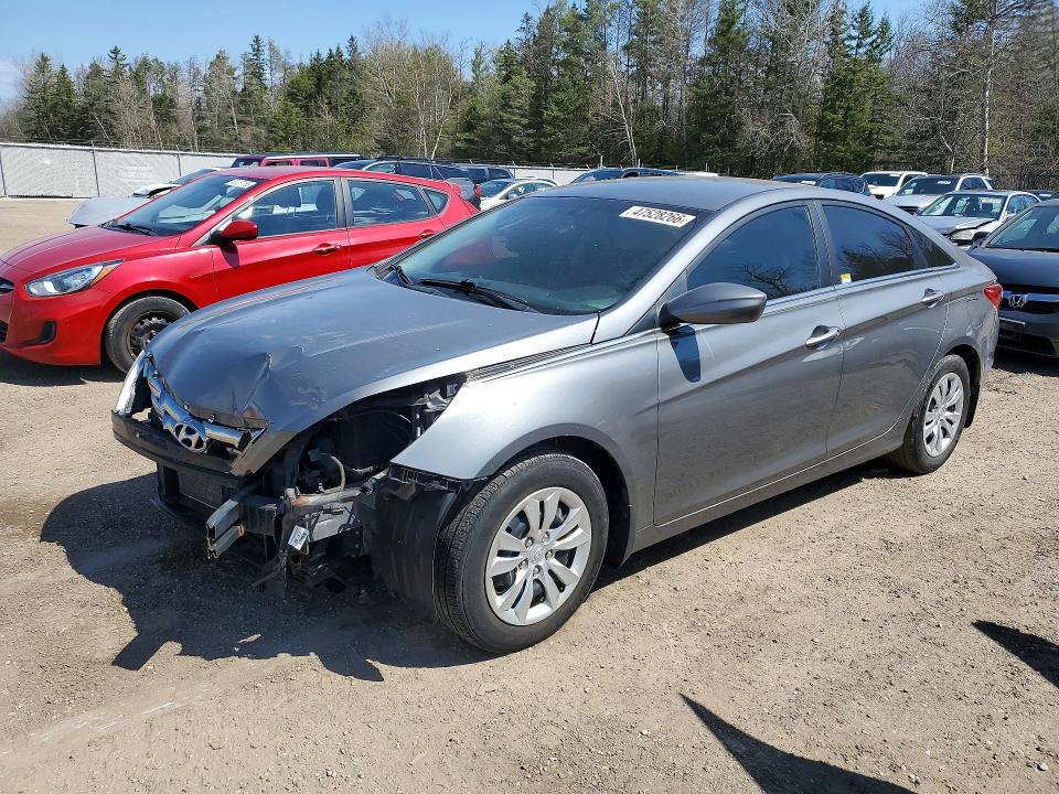 2013 Hyundai Sonata მანქანა იყიდება აუქციონზე, vin: 5NPEB4AC9DH764888, აუქციონის ნომერი: 47528266