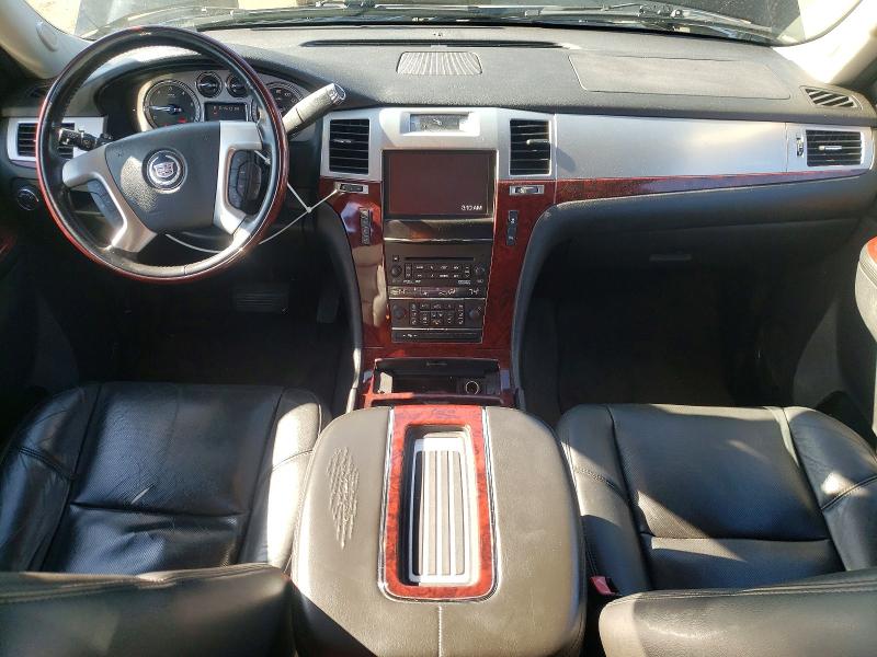 50702976 :رقم المزاد ، 1GYS4AEF4ER104990 vin ، 2014 Cadillac Escalade مزاد بيع