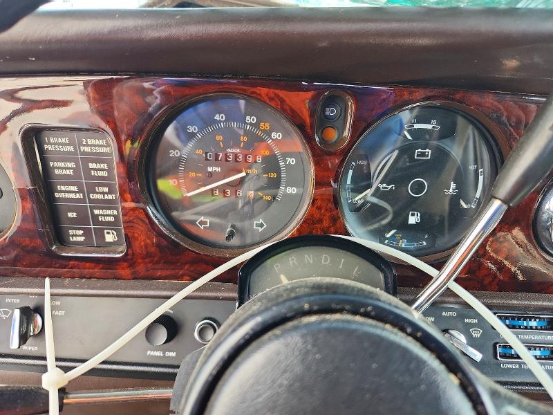 1983 Rolls-royce Corniche მანქანა იყიდება აუქციონზე, vin: SCAZD42A2DCX06035, აუქციონის ნომერი: 48157156