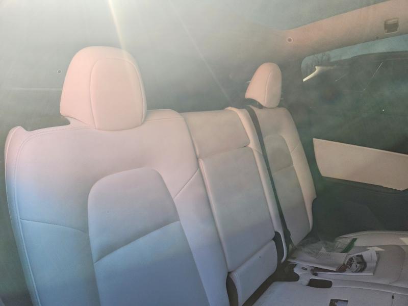 49056546 :رقم المزاد ، 5YJYGDED8MF132724 vin ، 2021 Tesla Model Y مزاد بيع