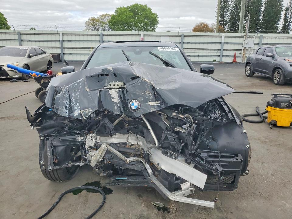 49048346 :رقم المزاد ، 3MW69CW00S8F19192 vin ، 2025 Bmw 330i مزاد بيع