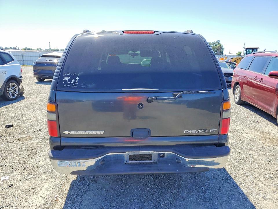 51550726 :رقم المزاد ، 3GNFK16T24G211771 vin ، 2004 Chevrolet Suburban مزاد بيع