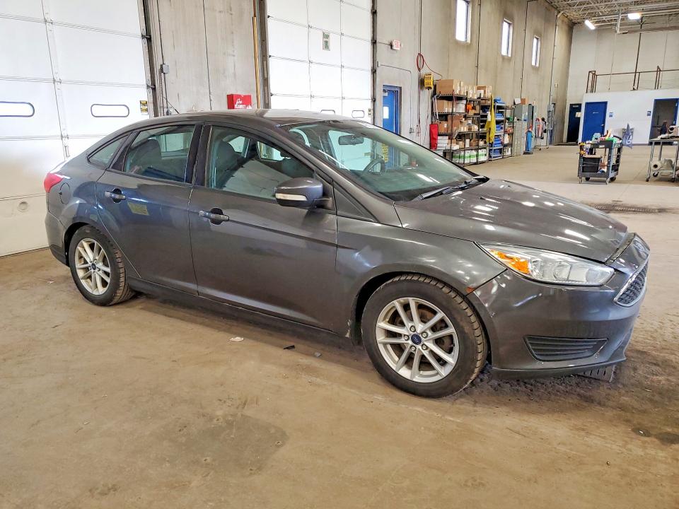 48712376 :رقم المزاد ، 1FADP3F27FL243387 vin ، 2015 Ford Focus مزاد بيع