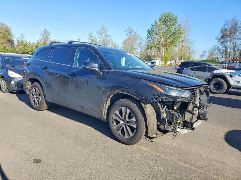 48463326 :رقم المزاد ، 5TDHZRBHXNS230066 vin ، 2022 Toyota Highlander مزاد بيع