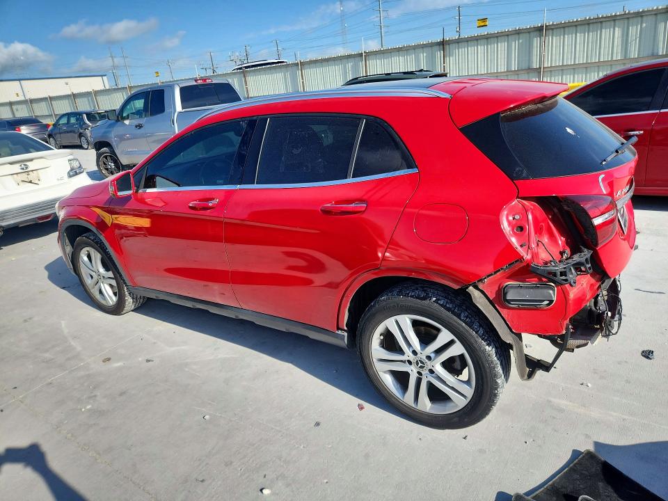 48759636 :رقم المزاد ، WDCTG4GB0KU011660 vin ، 2019 Mercedes-benz Gla مزاد بيع
