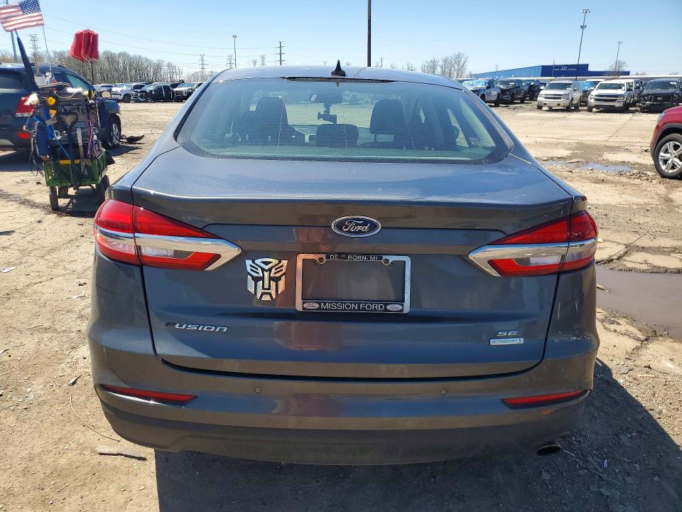 49989946 :رقم المزاد ، 3FA6P0HD2LR257264 vin ، 2020 Ford Fusion مزاد بيع