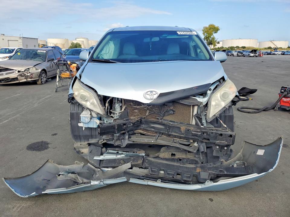 Aukcja sprzedaży 2016 Toyota Sienna, vin: 5TDKK3DC8GS742727, numer aukcji: 51434506