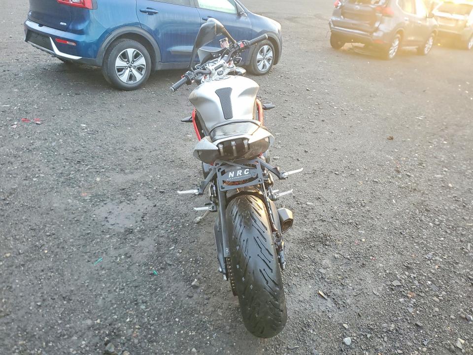 Продаж на аукціоні авто 2015 Triumph Motorcycle Street Triple, vin: SMTL03NE8FT685795, номер лоту: 47603666