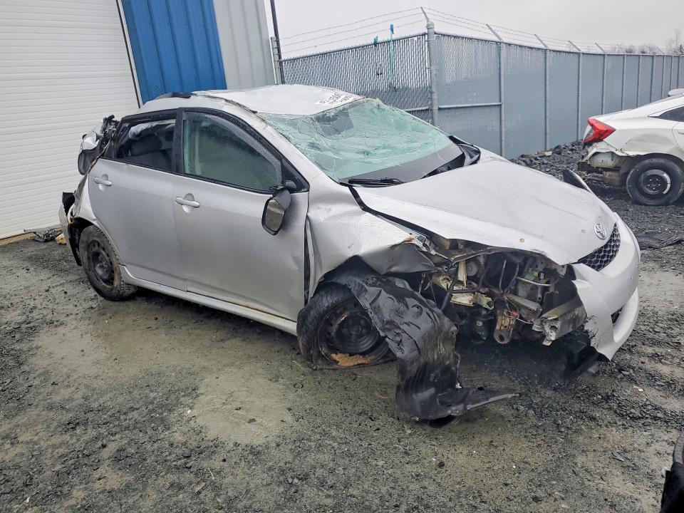 45754506 :رقم المزاد ، 2T1LE4EE2AC014967 vin ، 2010 Toyota Matrix مزاد بيع