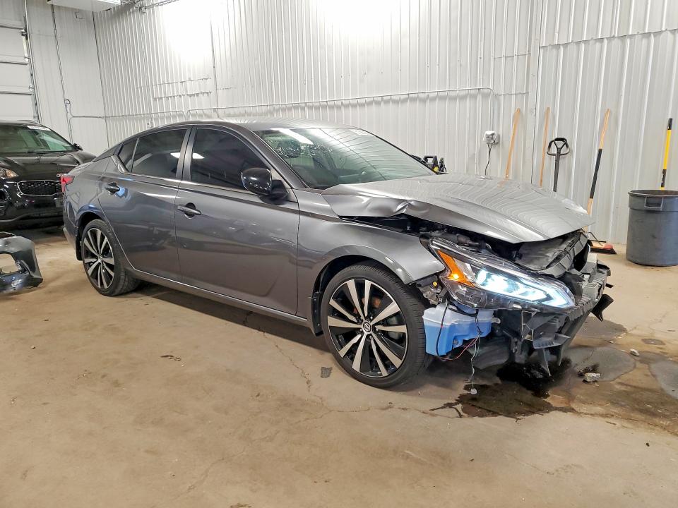 Продаж на аукціоні авто 2022 Nissan Altima, vin: 1N4BL4CW7NN367128, номер лоту: 51685256