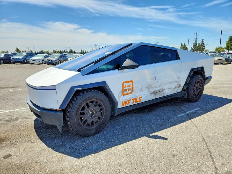 2024 Tesla Cybertruck მანქანა იყიდება აუქციონზე, vin: 7G2CEHED8RA012737, აუქციონის ნომერი: 51159156